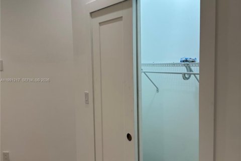 Adosado en alquiler en Dania Beach, Florida, 4 dormitorios, 186.92 m2 № 2057464 - foto 29