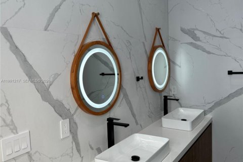 Adosado en alquiler en Dania Beach, Florida, 4 dormitorios, 186.92 m2 № 2057464 - foto 21