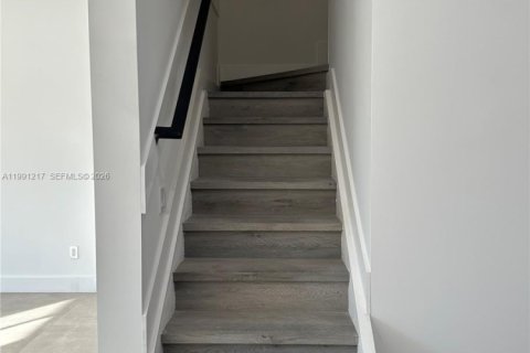 Adosado en alquiler en Dania Beach, Florida, 4 dormitorios, 186.92 m2 № 2057464 - foto 16