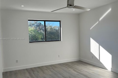 Adosado en alquiler en Dania Beach, Florida, 4 dormitorios, 186.92 m2 № 2057464 - foto 19