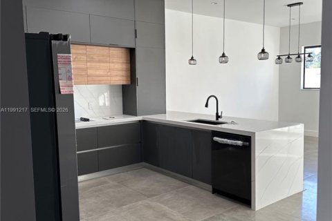 Adosado en alquiler en Dania Beach, Florida, 4 dormitorios, 186.92 m2 № 2057464 - foto 10