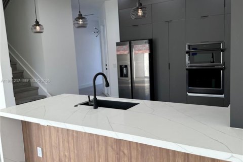 Adosado en alquiler en Dania Beach, Florida, 4 dormitorios, 186.92 m2 № 2057464 - foto 12