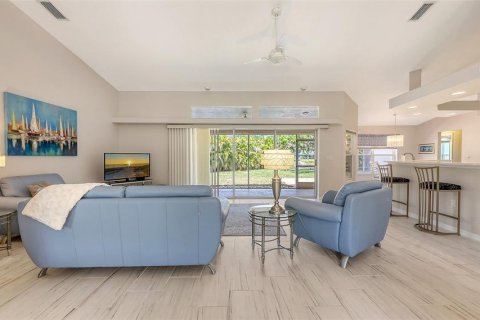 Casa en venta en Sarasota, Florida, 4 dormitorios, 186.55 m2 № 1759669 - foto 10