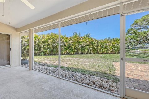 Casa en venta en Sarasota, Florida, 4 dormitorios, 186.55 m2 № 1759669 - foto 3