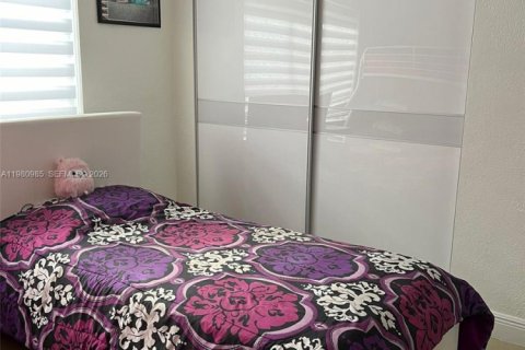 Снять в аренду кондоминиум в Майами, Флорида 3 спальни, 108.42м2, № 2044207 - фото 26