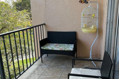 Снять в аренду кондоминиум в Майами, Флорида 3 спальни, 108.42м2, № 2044207 - фото 17