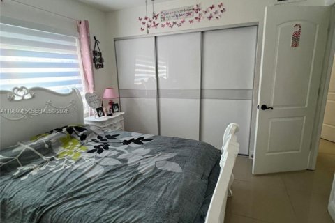 Снять в аренду кондоминиум в Майами, Флорида 3 спальни, 108.42м2, № 2044207 - фото 10