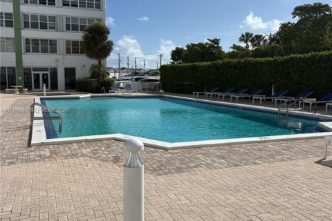 Купить кондоминиум в Норт-Майами, Флорида 2 спальни, 110.37м2, № 2058266 - фото 3