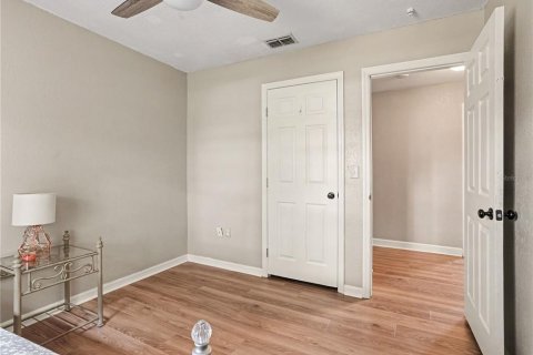 House in Lakeland, Florida 4 bedrooms, 161.84 sq.m. № 2420483 - photo 11