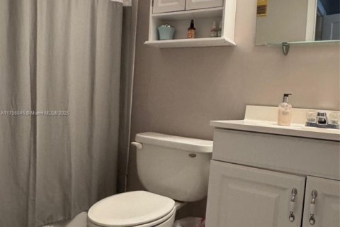 Купить кондоминиум в Норт-Майами-Бич, Флорида 2 спальни, 78.69м2, № 1868706 - фото 8