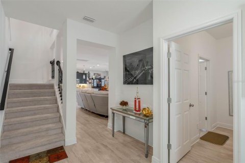 Купить виллу или дом в Миннеола, Флорида 11 комнат, 427.54м2, № 1524733 - фото 18