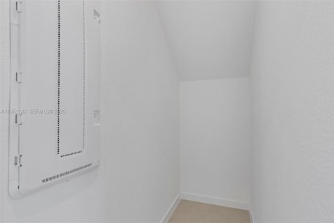 Villa ou maison à vendre à Homestead, Floride: 4 chambres, 254.18 m2 № 2080024 - photo 15