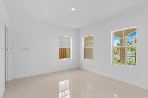 Villa ou maison à vendre à Homestead, Floride: 4 chambres, 254.18 m2 № 2080024 - photo 12