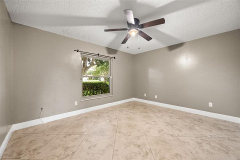 Villa ou maison à vendre à Orlando, Floride: 3 chambres, 131.36 m2 № 2318822 - photo 13