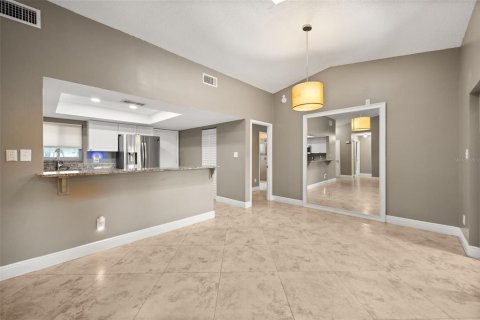 Villa ou maison à vendre à Orlando, Floride: 3 chambres, 131.36 m2 № 2318822 - photo 6