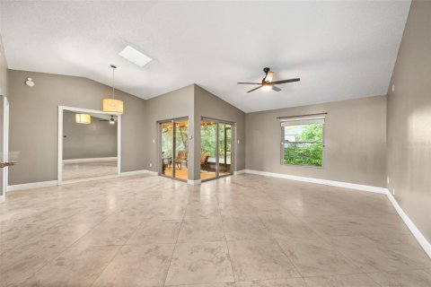 Villa ou maison à vendre à Orlando, Floride: 3 chambres, 131.36 m2 № 2318822 - photo 5