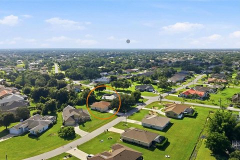 House in Punta Gorda, Florida 3 bedrooms, 152.45 sq.m. № 2351538