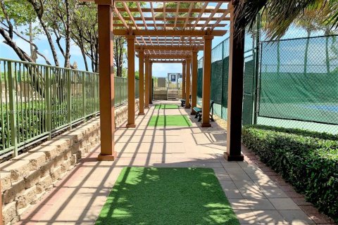 Condo in Hallandale Beach, Florida, 2 bedrooms  № 1895705 - photo 26