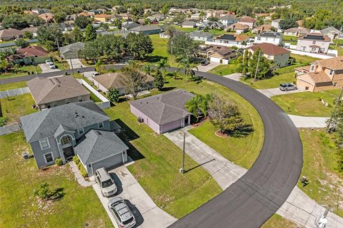 Villa ou maison à vendre à Poinciana, Floride: 3 chambres, 133.31 m2 № 2434873 - photo 25