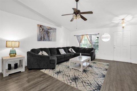 Villa ou maison à vendre à Poinciana, Floride: 3 chambres, 133.31 m2 № 2434873 - photo 4