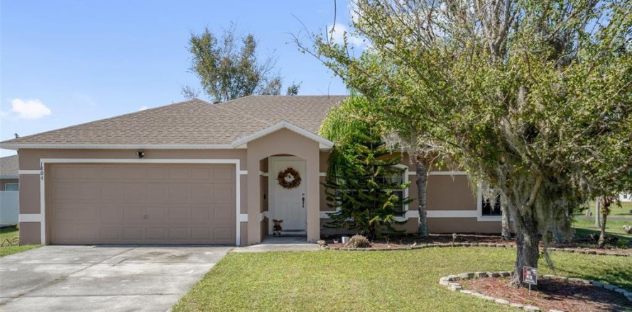 Villa ou maison à Poinciana, Floride 3 chambres, 133.31 m2 № 2434873