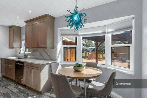 House in Homosassa, Florida 4 bedrooms, 209.87 sq.m. № 2138853 - photo 13