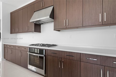 Villa ou maison à louer à Boca Raton, Floride: 5 chambres, 360.09 m2 № 1976969 - photo 7