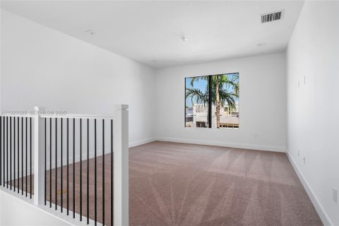 Villa ou maison à louer à Boca Raton, Floride: 5 chambres, 360.09 m2 № 1976969 - photo 17