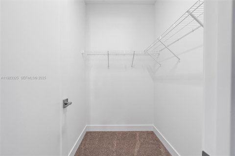 Villa ou maison à louer à Boca Raton, Floride: 5 chambres, 360.09 m2 № 1976969 - photo 27