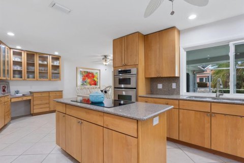 Купить виллу или дом в Сарасота, Флорида 12 комнат, 197.32м2, № 1733136 - фото 14