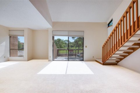 Townhouse in Saint Petersburg, Florida 3 bedrooms, 148.64 sq.m. № 2109976 - photo 9