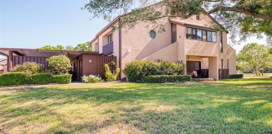 Townhouse in Saint Petersburg, Florida 3 bedrooms, 148.64 sq.m. № 2109976