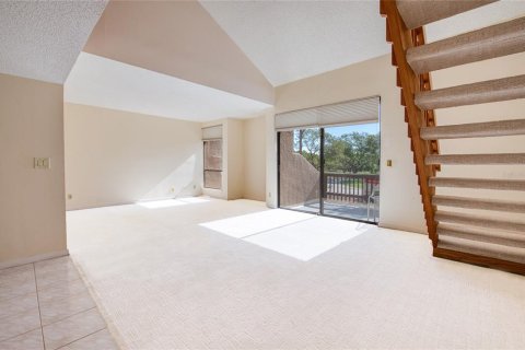 Townhouse in Saint Petersburg, Florida 3 bedrooms, 148.64 sq.m. № 2109976 - photo 10