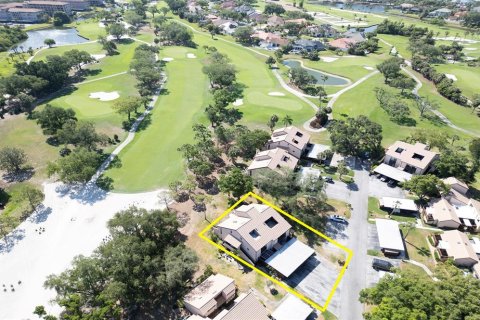 Townhouse in Saint Petersburg, Florida 3 bedrooms, 148.64 sq.m. № 2109976 - photo 17
