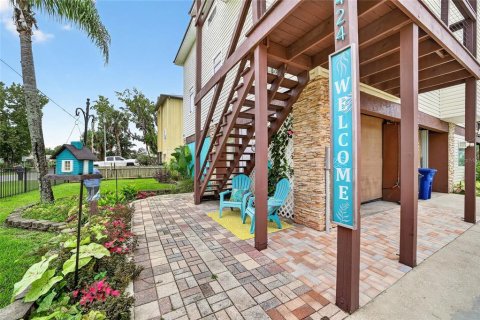 Villa ou maison à vendre à Crystal River, Floride: 4 chambres, 196.02 m2 № 2310844 - photo 5