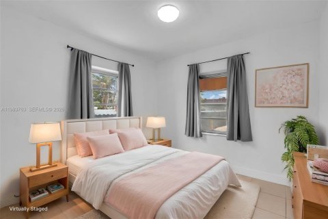 Casa en venta en Hialeah, Florida, 3 dormitorios, 119.57 m2 № 2066135 - foto 22