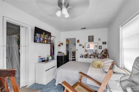 Casa en venta en Hialeah, Florida, 3 dormitorios, 119.57 m2 № 2066135 - foto 24