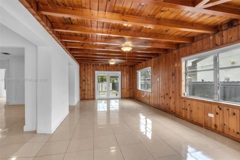 Casa en venta en Hialeah, Florida, 3 dormitorios, 119.57 m2 № 2066135 - foto 9