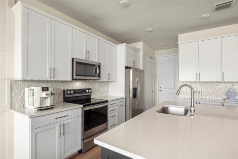 Adosado en venta en Oakland Park, Florida, 3 dormitorios, 164.81 m2 № 1695554 - foto 9