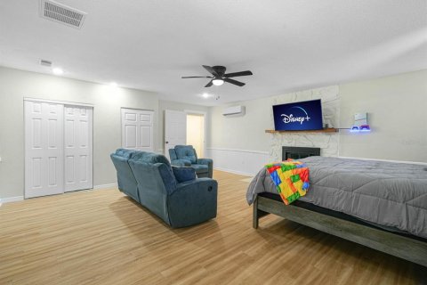 House in Winter Haven, Florida 3 bedrooms, 186.36 sq.m. № 1917712 - photo 15