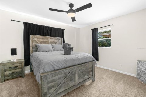House in Winter Haven, Florida 3 bedrooms, 186.36 sq.m. № 1917712 - photo 30