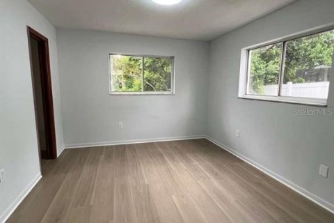 House in Spring Hill, Florida 2 bedrooms, 146.32 sq.m. № 2102980 - photo 9