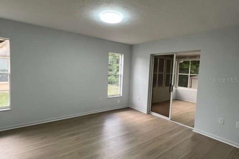 House in Spring Hill, Florida 2 bedrooms, 146.32 sq.m. № 2102980 - photo 4