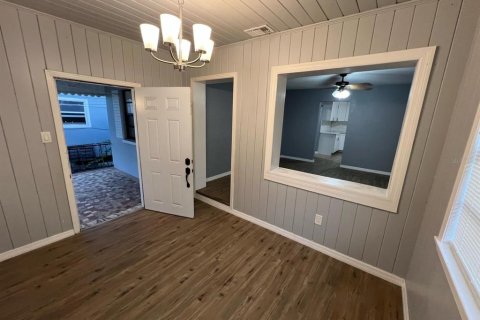 Casa en alquiler en Tampa, Florida, 2 dormitorios, 98.85 m2 № 1832129 - foto 5