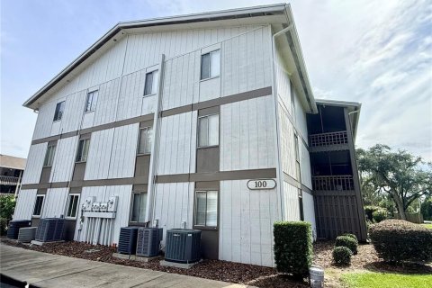 Copropriété à louer à Gainesville, Floride: 2 chambres, 93.18 m2 № 2416792 - photo 2