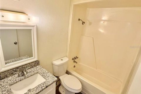 Copropriété à louer à Gainesville, Floride: 2 chambres, 93.18 m2 № 2416792 - photo 13