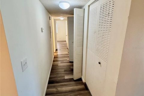 Copropriété à louer à Gainesville, Floride: 2 chambres, 93.18 m2 № 2416792 - photo 16