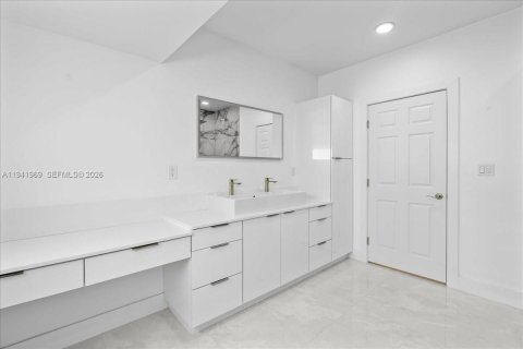 House in Homestead, Florida 3 bedrooms, 207.92 sq.m. № 1999906 - photo 6