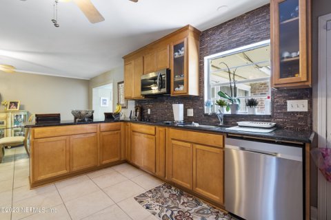 Casa en venta en Jacksonville, Florida, 4 dormitorios, 241.92 m2 № 822206 - foto 1