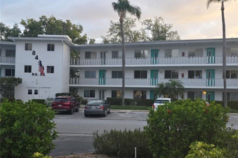 Condominio en venta en Seminole, Florida, 1 dormitorio, 59.27 m2 № 2205750 - foto 2